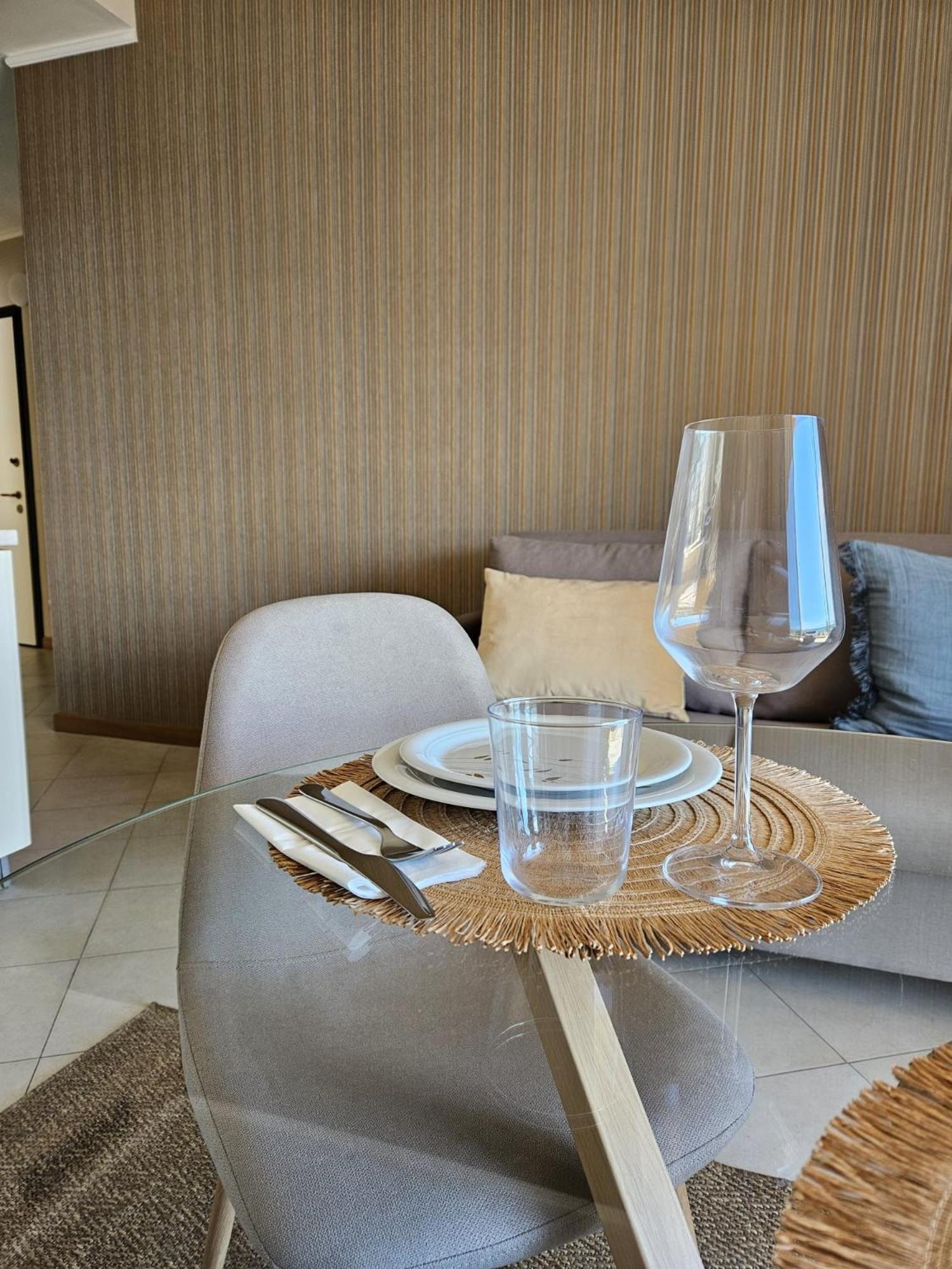 Ferienwohnung La Baia Nel Porto Sanremo Exterior foto